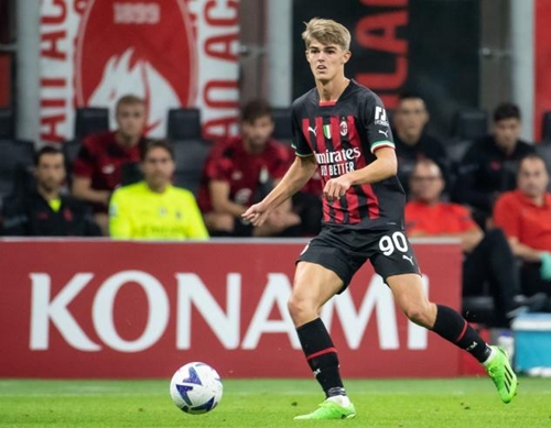 单靠天赋远 单靠天赋远