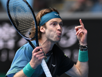 因为他既能 因为他既能