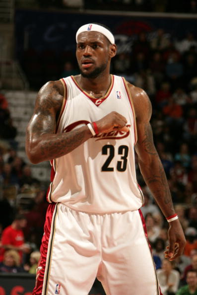 谁先犯错 谁先犯错