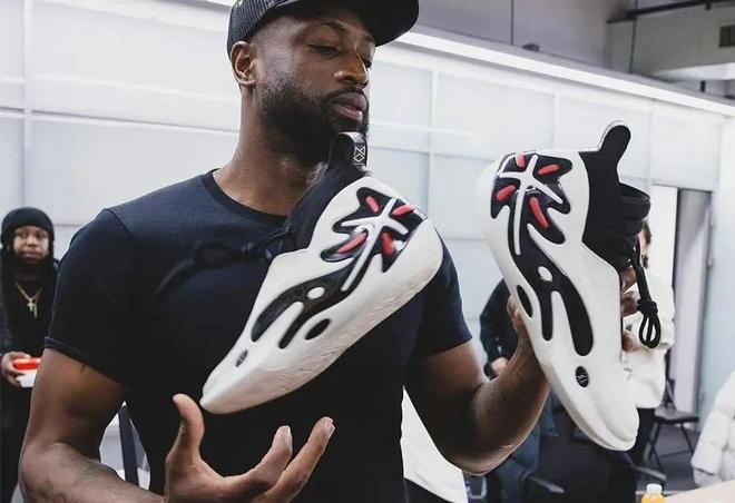 他不是在找 他不是在找